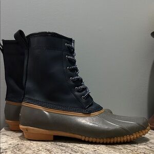 Lands’ End Women's Waterproof Navy and Gray Rain/Gardening Boots